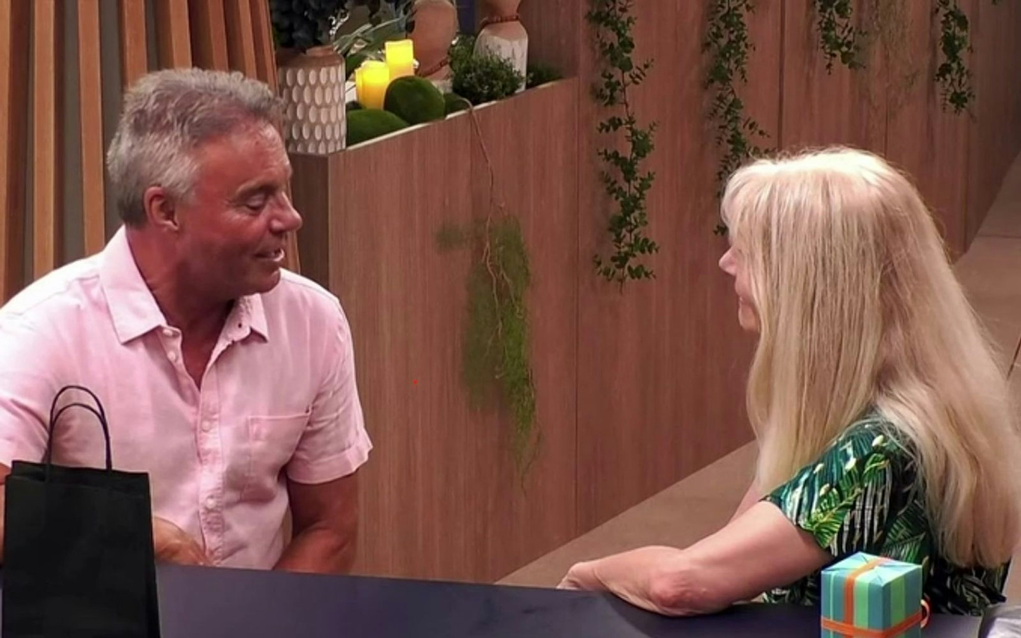 Beim Date mit Vera tappte Gerd in nicht nur ein Fettnäpfchen. (Bild: RTL)