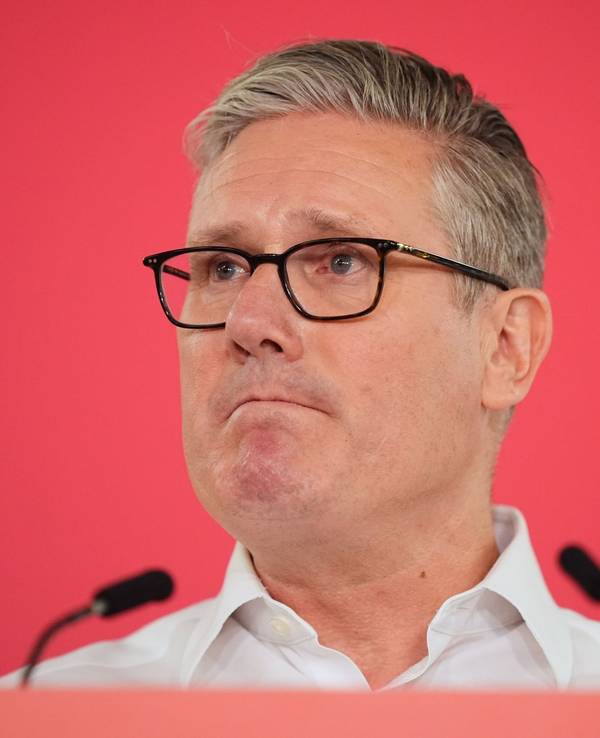 Nach dem Wahldebakel für Labour: Starmer hält Rede