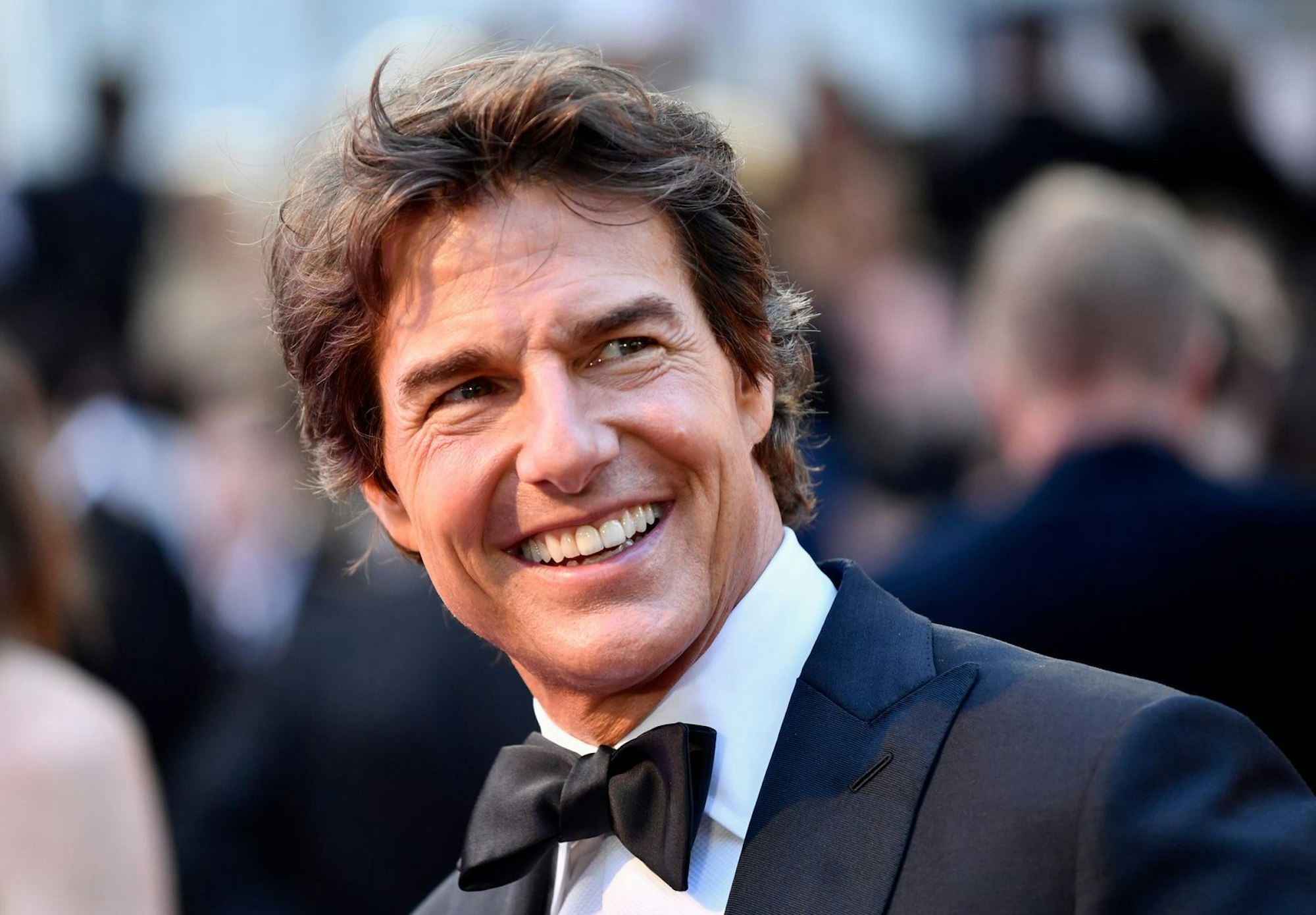So viel ist sicher: Tom Cruise ist bei „Top Gun 3“ als Produzent an Bord. Auch als Hauptdarsteller? (Bild: 2022 Getty Images/Gareth Cattermole)