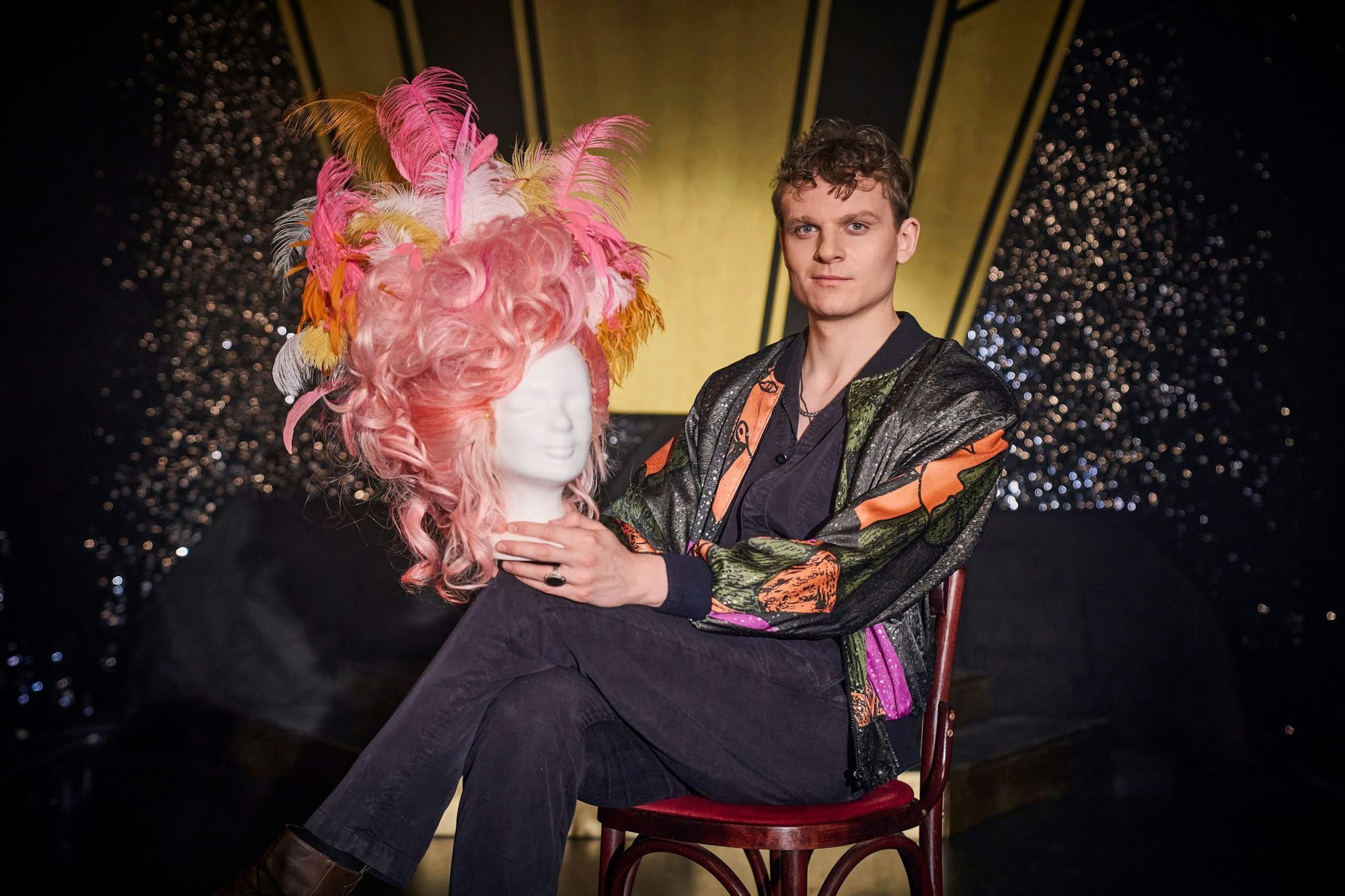 Johannes Hegemann spielt Olivia Jones