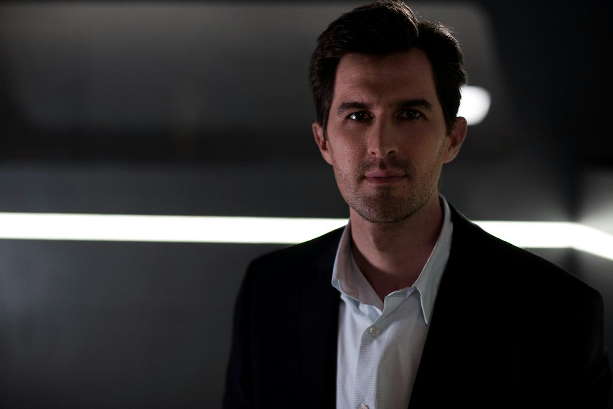 Regisseur Joseph Kosinski drehte „Top Gun: Maverick“, bei Teil drei soll er nicht dabei sein. (Bild: Disney)