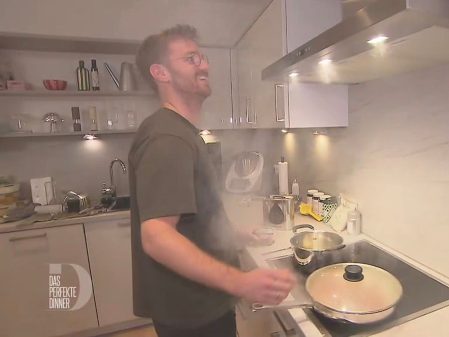 Rauchzeichen: Bei Patrick (31) geben die Tomaten Volldampf. (Bild: RTL)