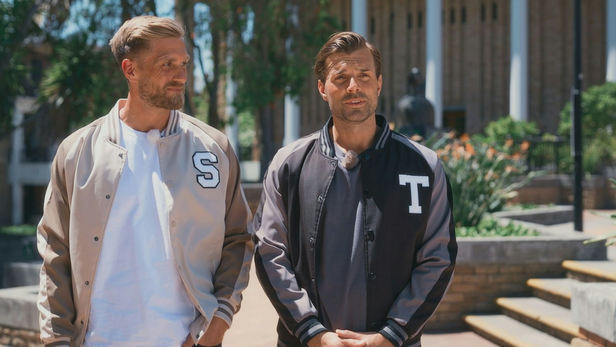 Sebastian (l.) und Tim laden zu den ersten Dates ein. (Bild: RTL)