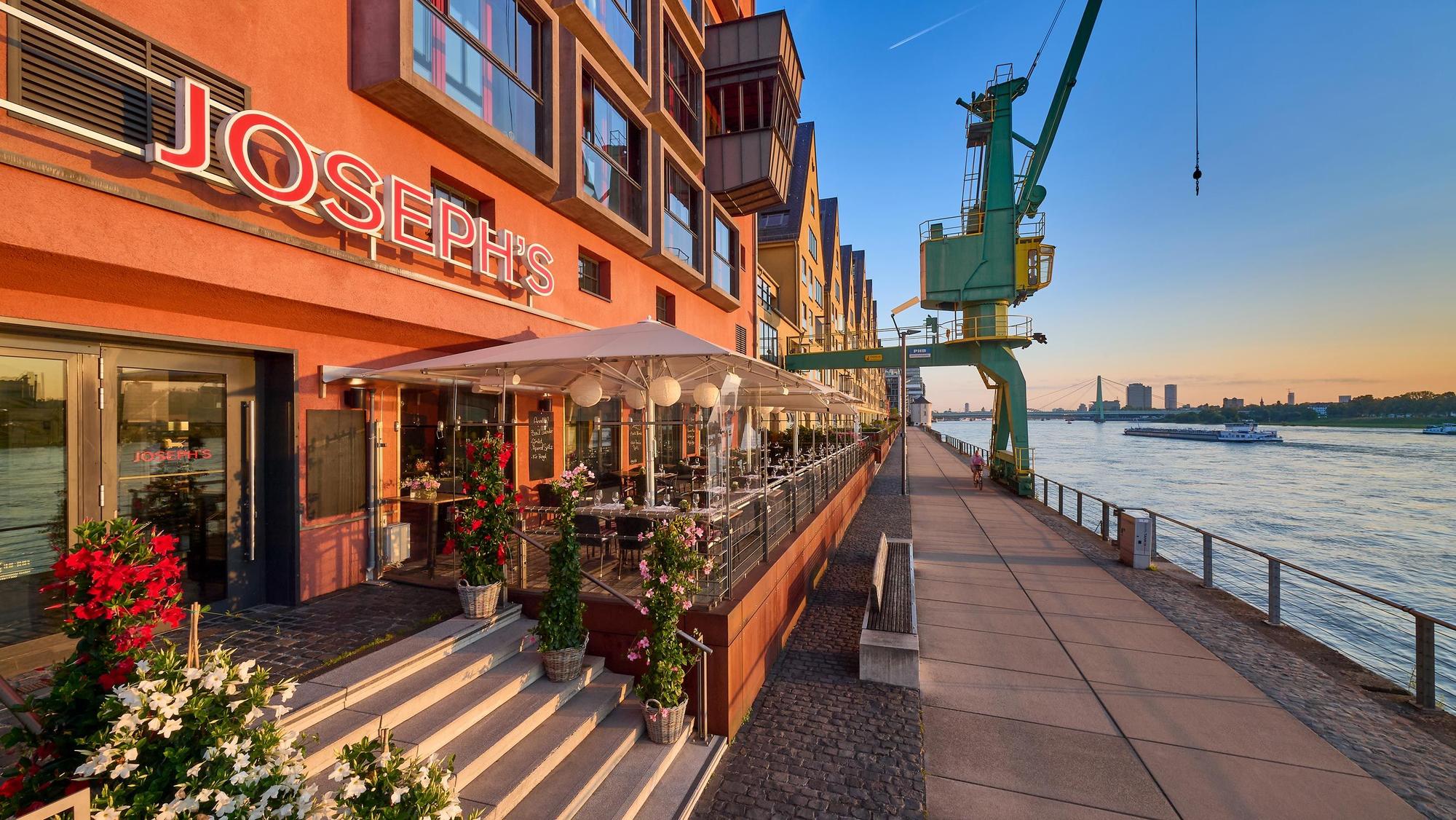 Kölner Rheinauhafen - Restaurant "Joseph's".