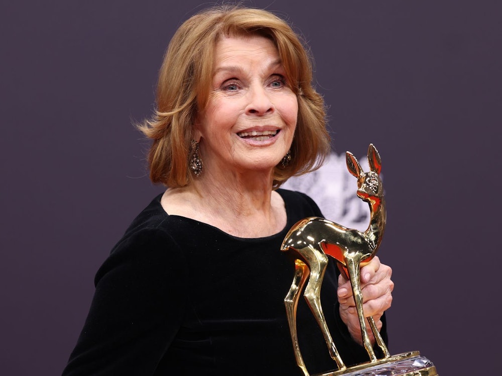 Vielfach ausgezeichnet - zuletzt 2023 mit dem Bambi (Bild): Senta Berger feiert am 13. Mai ihren 85. Geburtstag. (Bild: Gerald Matzka/Getty Images)