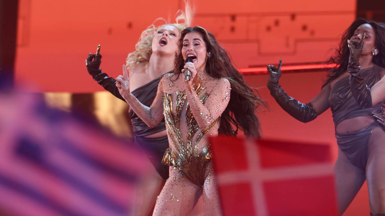 Sarah Engels singt beim ersten Halbfinale des 70. Eurovision Song Contest.