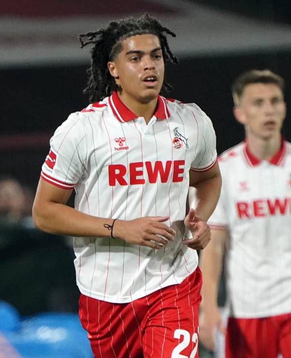 Jahmai Simpson beim Spiel gegen den BVB.