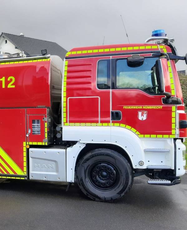 Blaulicht statt Bauernhof: Milchlaster wird Feuerwehrwagen