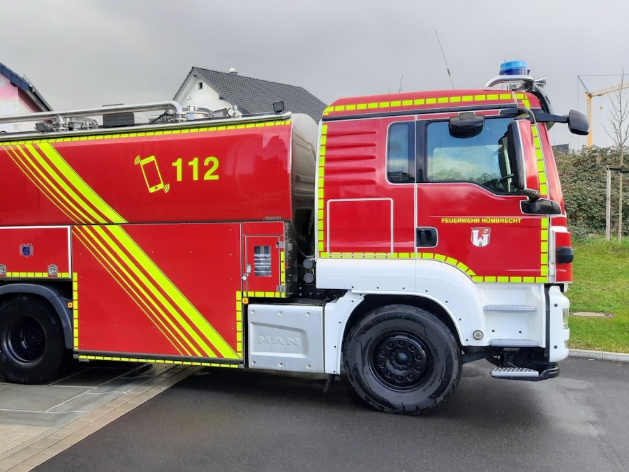Blaulicht statt Bauernhof: Milchlaster wird Feuerwehrwagen
