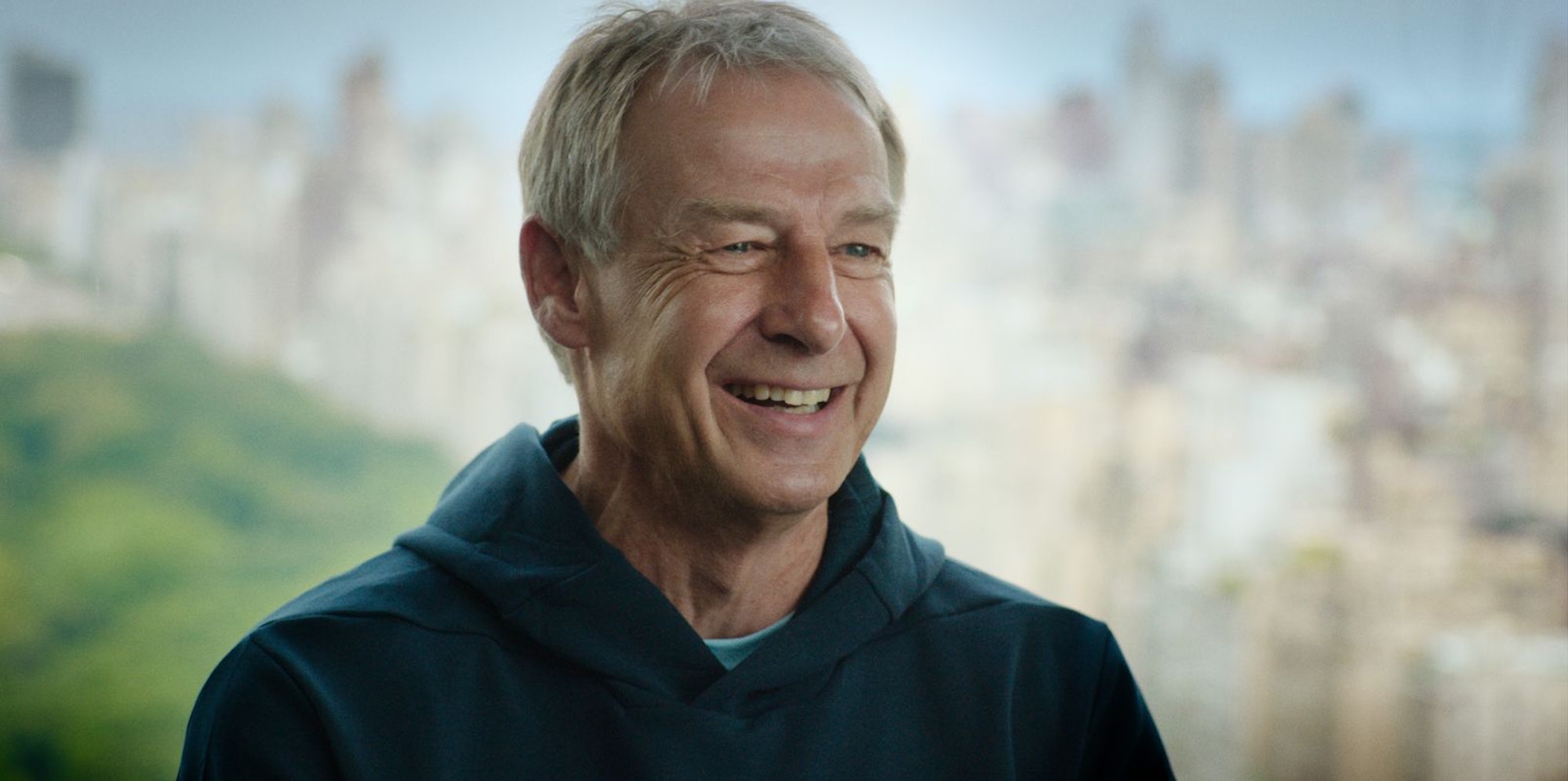 Nach dem Platzverweis für Rudi Völler spielte Jürgen Klinsmann (Bild) gegen die Niederlande wahrscheinlich das Spiel seines Lebens. (Bild: B|14 FILM)