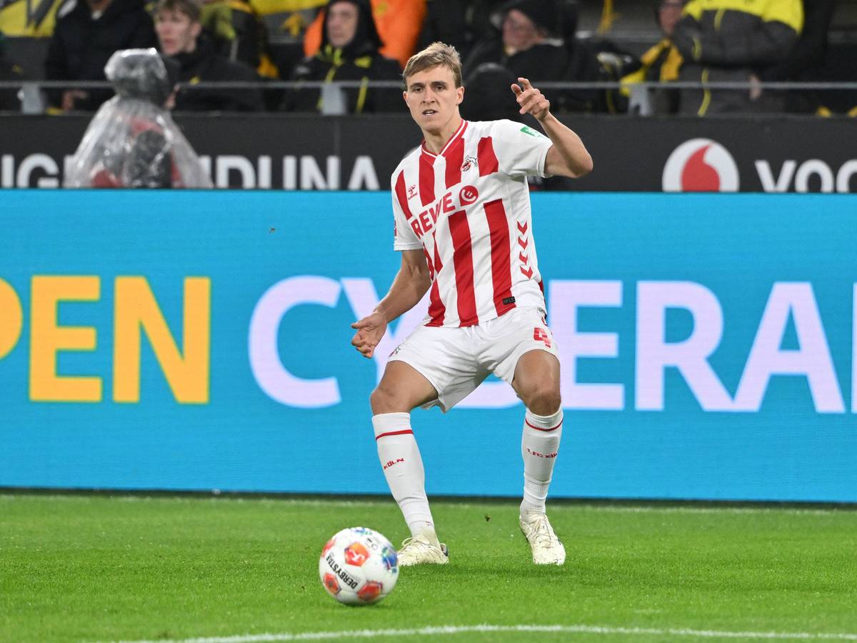 Timo Hübers im Spiel gegen den BVB.
