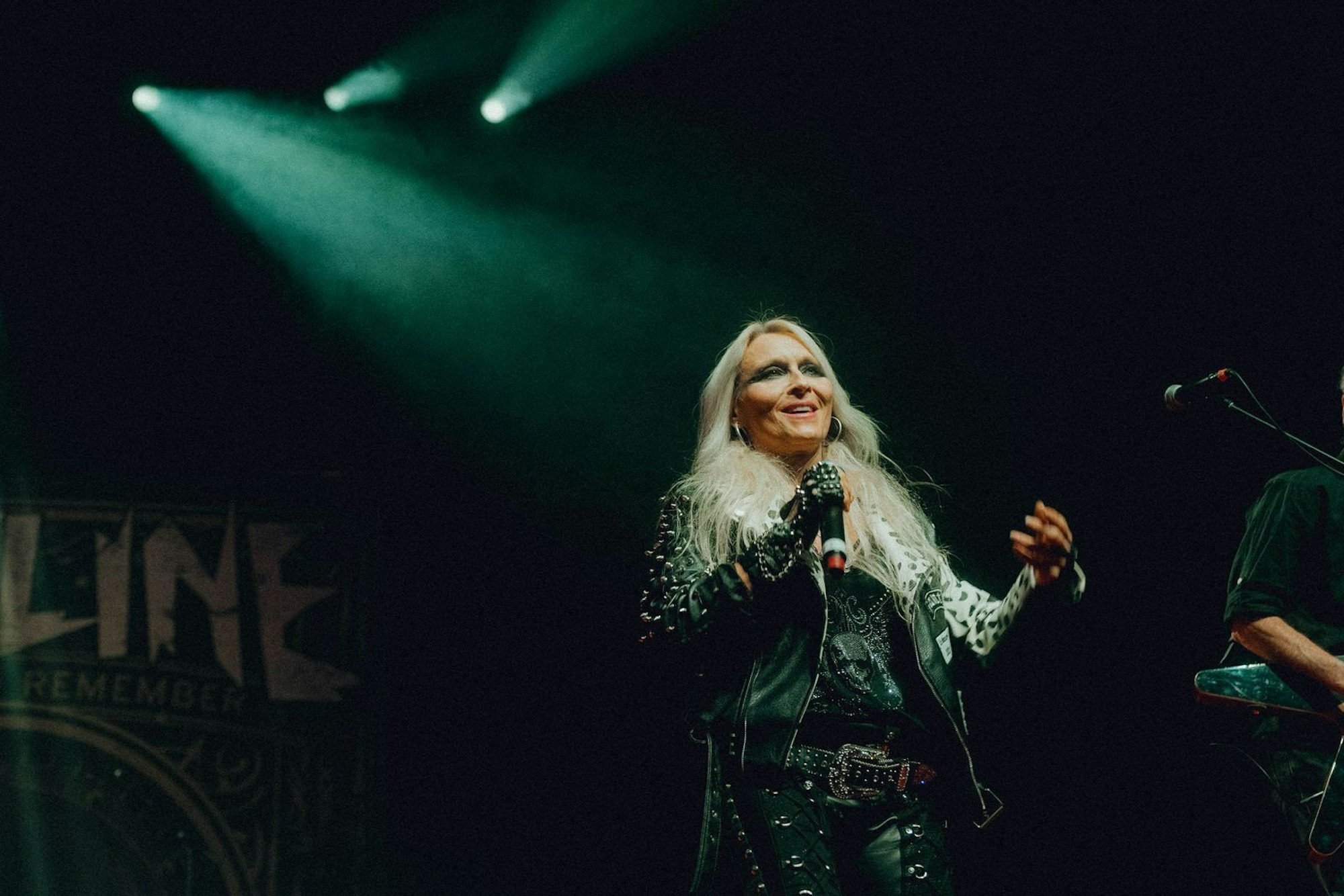 Für immer! - Das würde Metal-Queen Doro Pesch wohl antworten, wenn man sie fragen würde, wie lange sie noch gedenkt, in Wacken aufzutreten. (Bild: Flo Huber / Magenta TV)