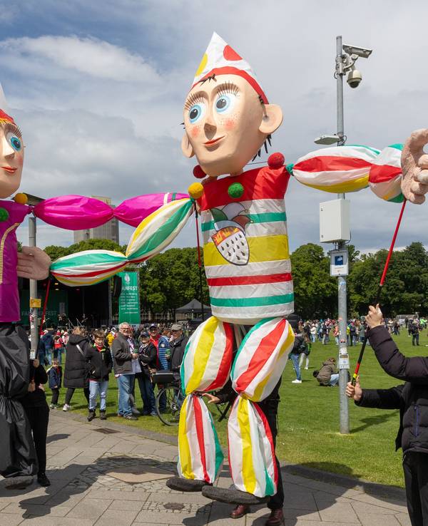 Großes Fan- und Familienfest zum DFB-Pokalfinale der Frauen auf den Stadionvorwiesen.