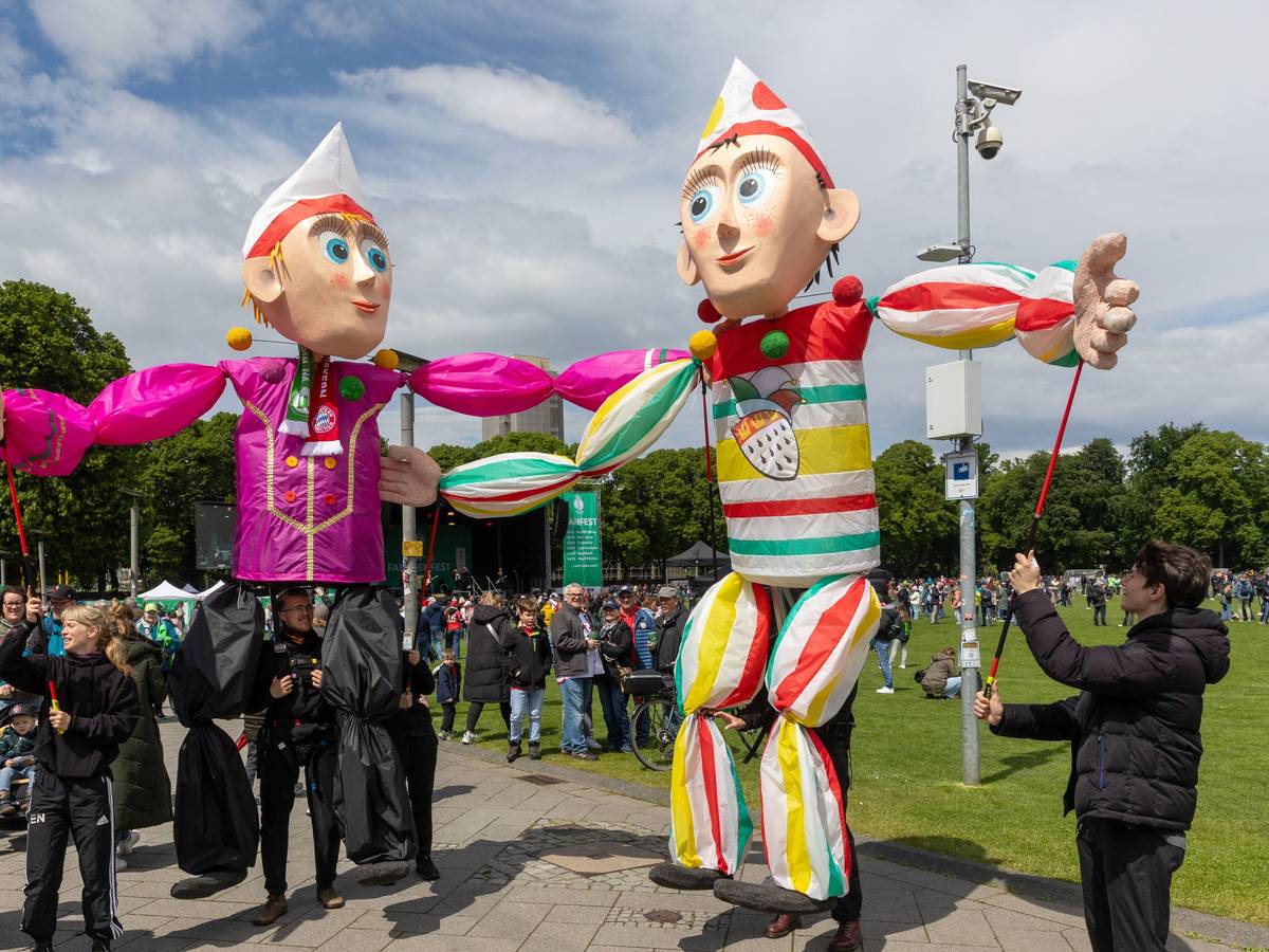 Großes Fan- und Familienfest zum DFB-Pokalfinale der Frauen auf den Stadionvorwiesen.