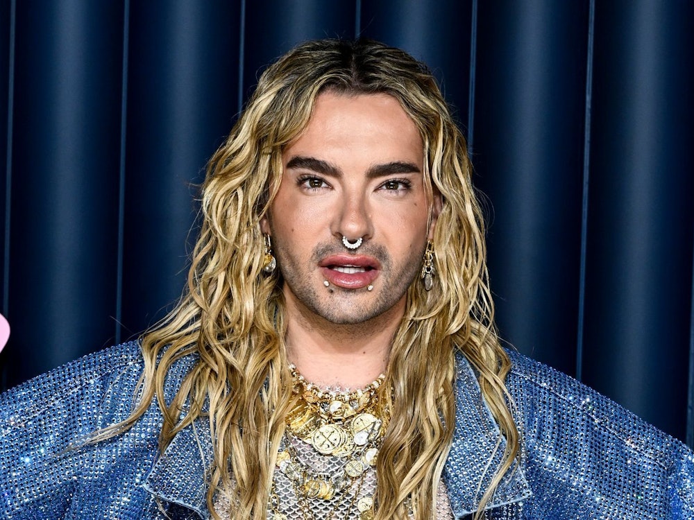 Bill Kaulitz zeigt sich in der Netflix-Serie „Kaulitz & Kaulitz“ von seiner privaten Seite. (Bild: Getty Images / Gareth Cattermole)