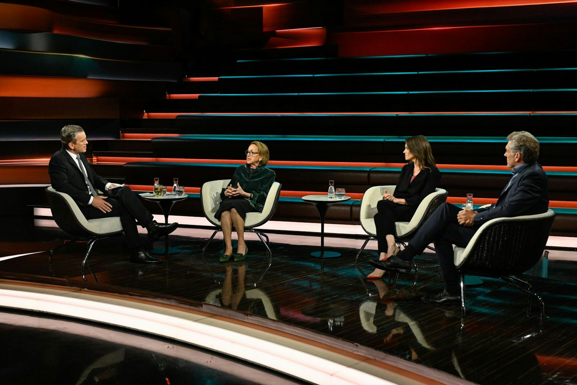 Bei „Markus Lanz“ debattierte die Runde am Donnerstag über die Bedeutung der Erinnerungskultur und den Anstieg antisemitischer Vorfälle. (Bild: ZDF / Markus Hertrich)