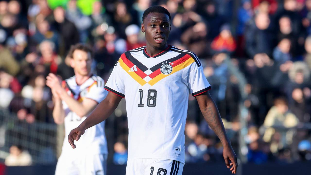 Kofi Amoako während eines U20-Länderspiels im Deutschland-Trikot.