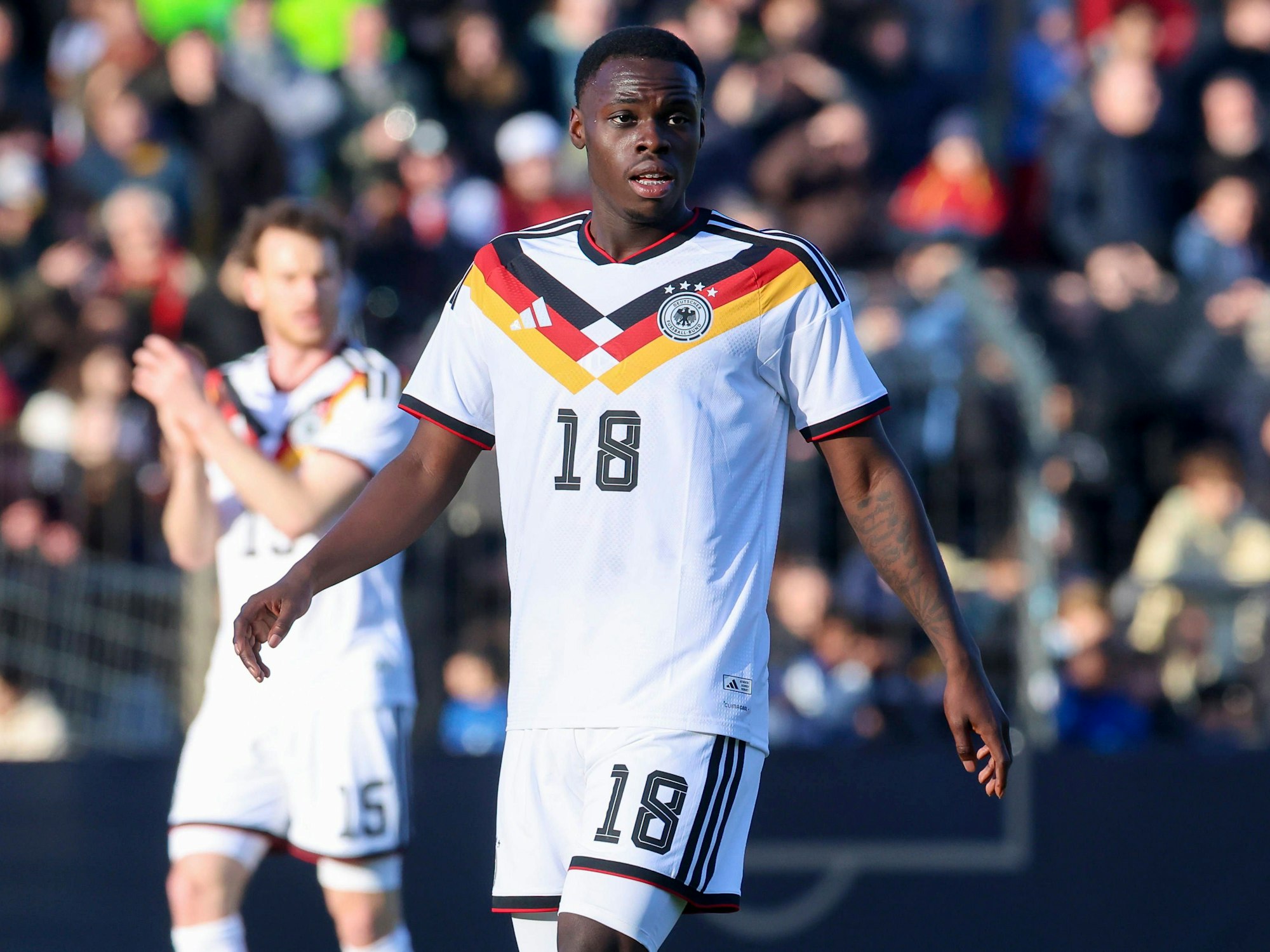 Kofi Amoako während eines U20-Länderspiels im Deutschland-Trikot.