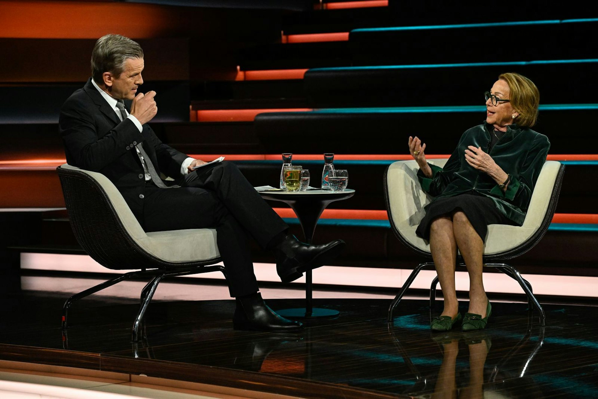 Shoah-Überlebende Eva Umlauf blickte mit Sorge auf den steigenden Antisemitismus in der Gesellschaft. (Bild: ZDF / Markus Hertrich)