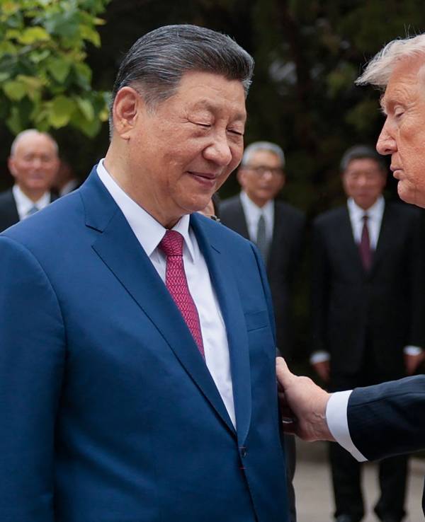 US-Präsident Donald Trump (r.) neben Xi Jinping im Zhongnanhai-Garten.