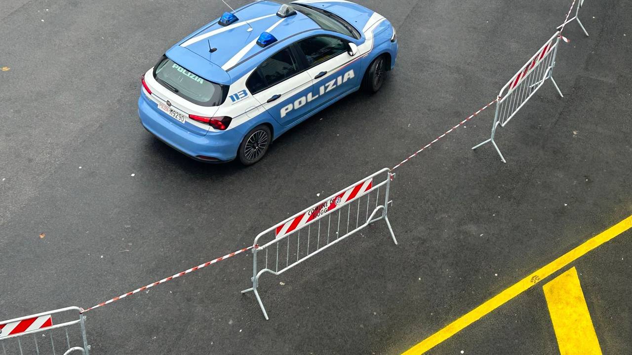 ILLUSTRATION - Auto der italienischen Polizei