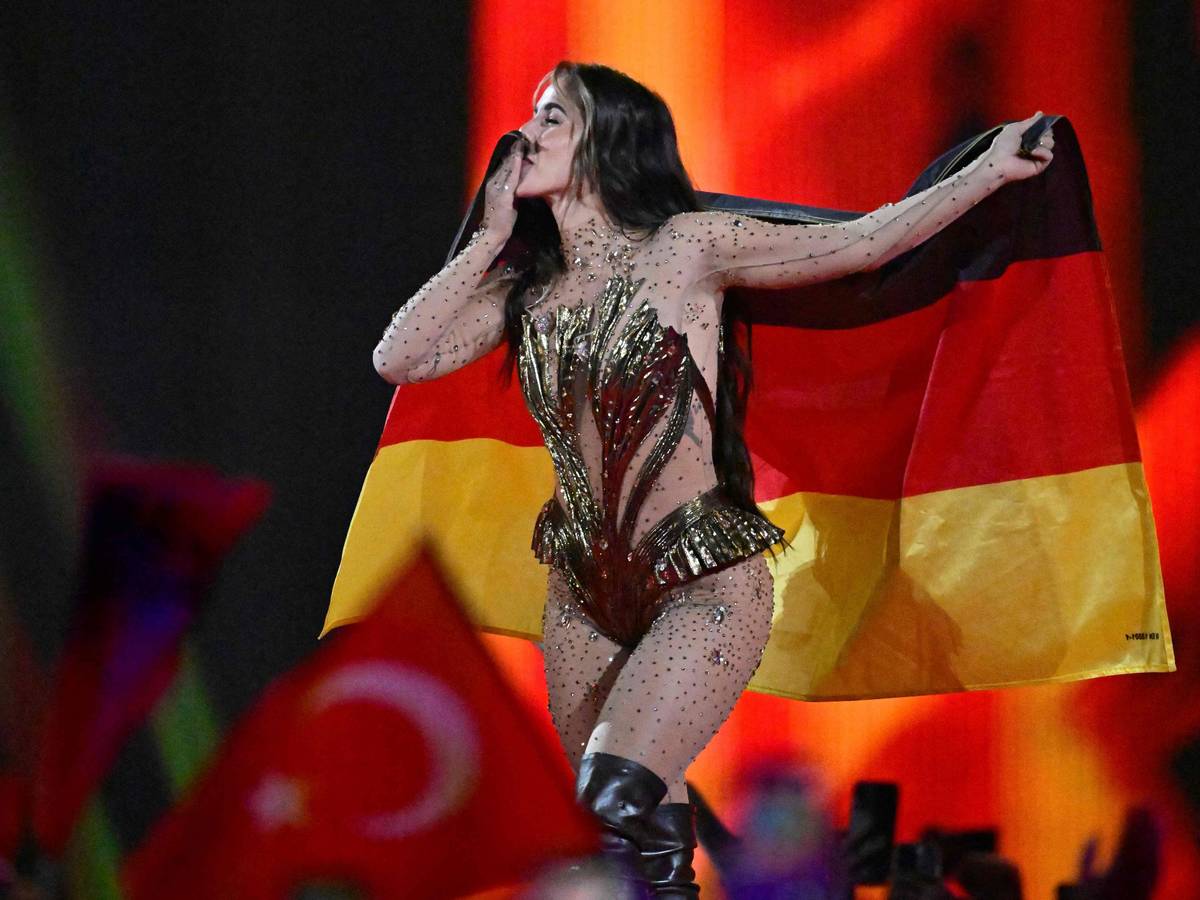 Sarah Engels aus Deutschland mit dem Titel „Fire“ steht bei der Probe für das Finale des 70. Eurovision Song Contest (ESC) auf der Bühne.