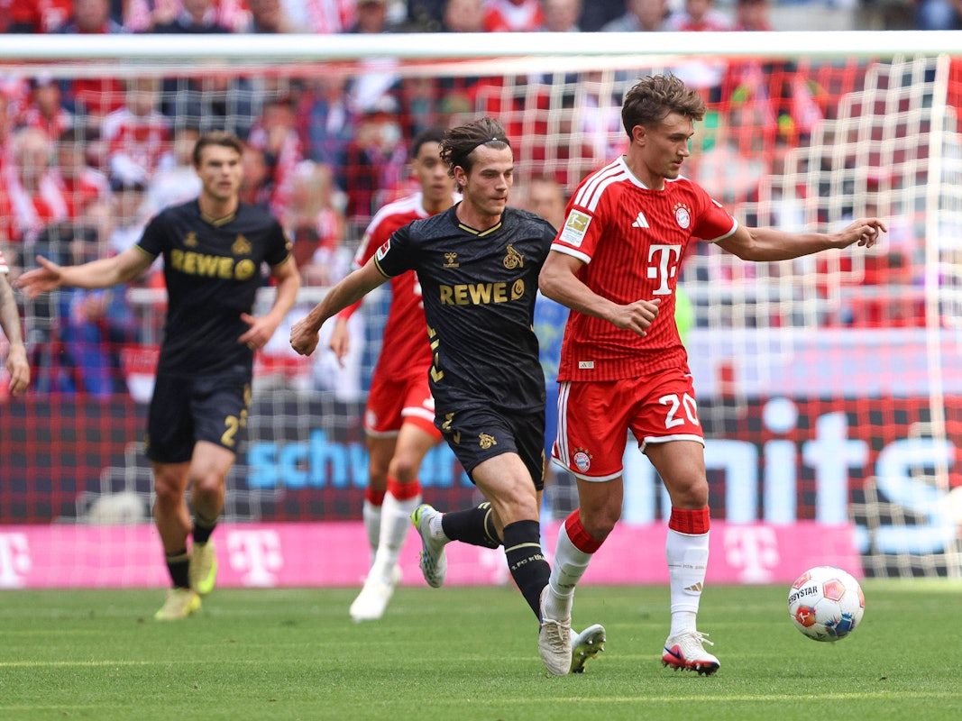 Tom Bischoff am Ball gegen den 1. FC Köln.