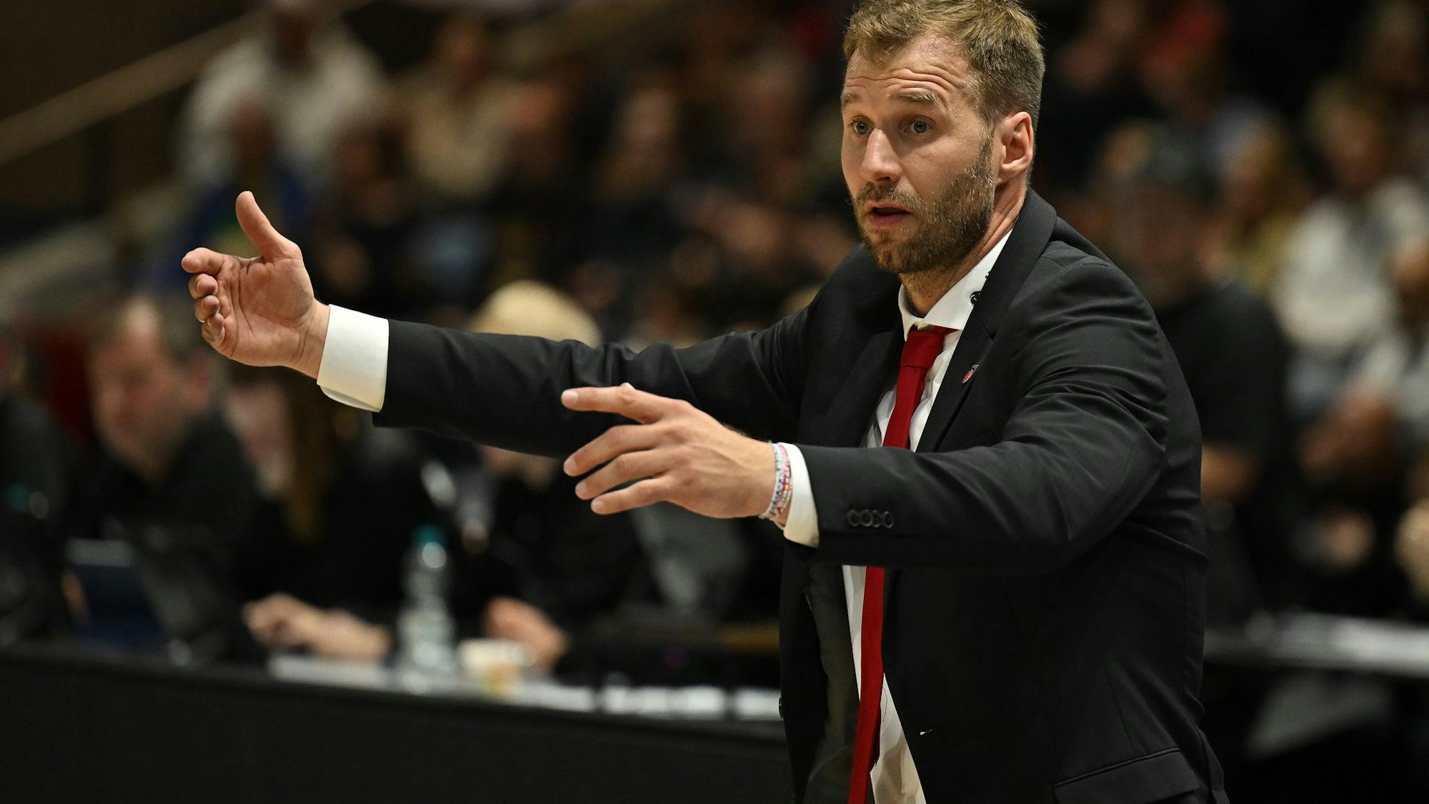 Anton Gavel
