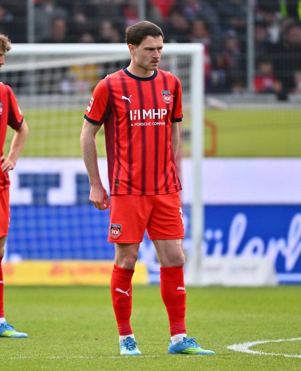 Budu Siwsiwadse und Jan Schöppner steigen mit Heidenheim ab.