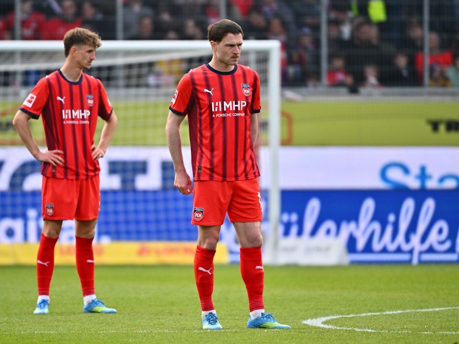 Budu Siwsiwadse und Jan Schöppner steigen mit Heidenheim ab.