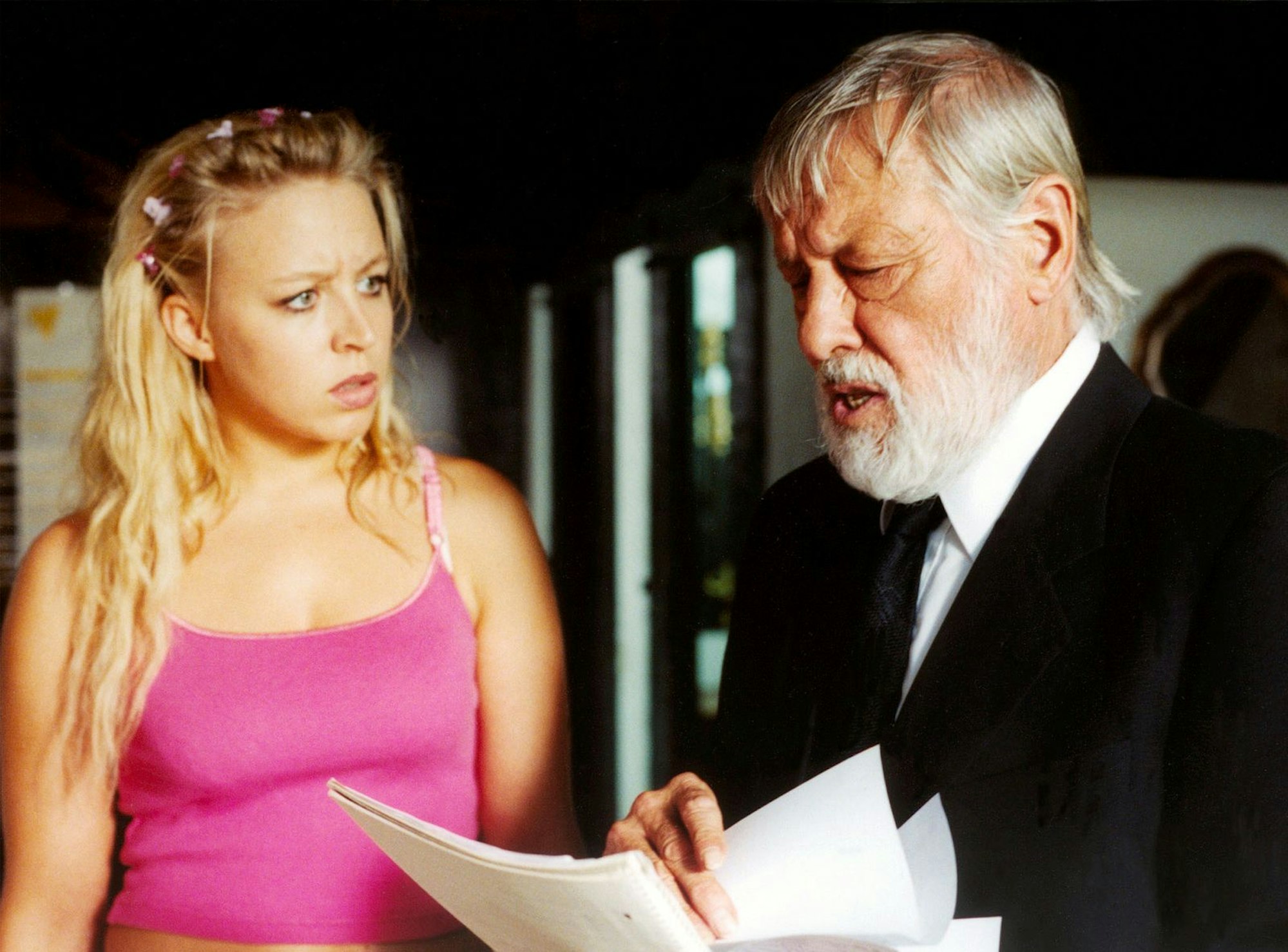 1999 spielte Dietmar Schönherr (Bild, mit Nina Pröll) eine Gastrolle im ORF-Tatort „Passion“. (Bild: ARD Degeto / BR)