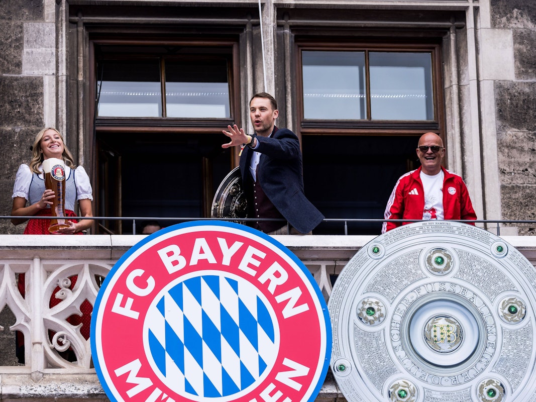 Manuel Neuer auf dem Rathausbalkon.