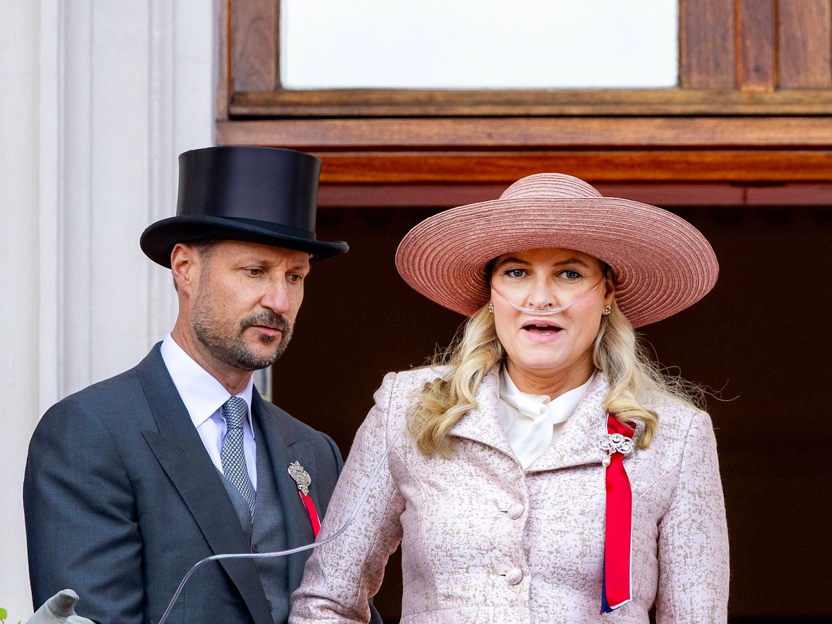 Kronprinz Haakon muss seiner Frau Kronprinzessin Mette-Marit zur Seite stehen.