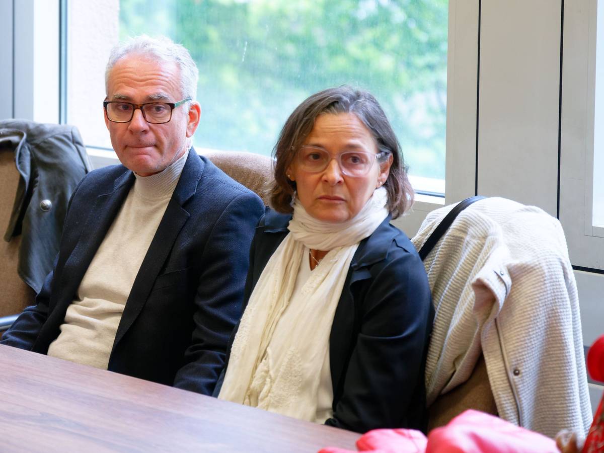 Marcus Jochim (l) und Lilian Maia Jochim, Eltern des getöteten Schulbegleiters, verfolgten den Prozess als Nebenkläger.