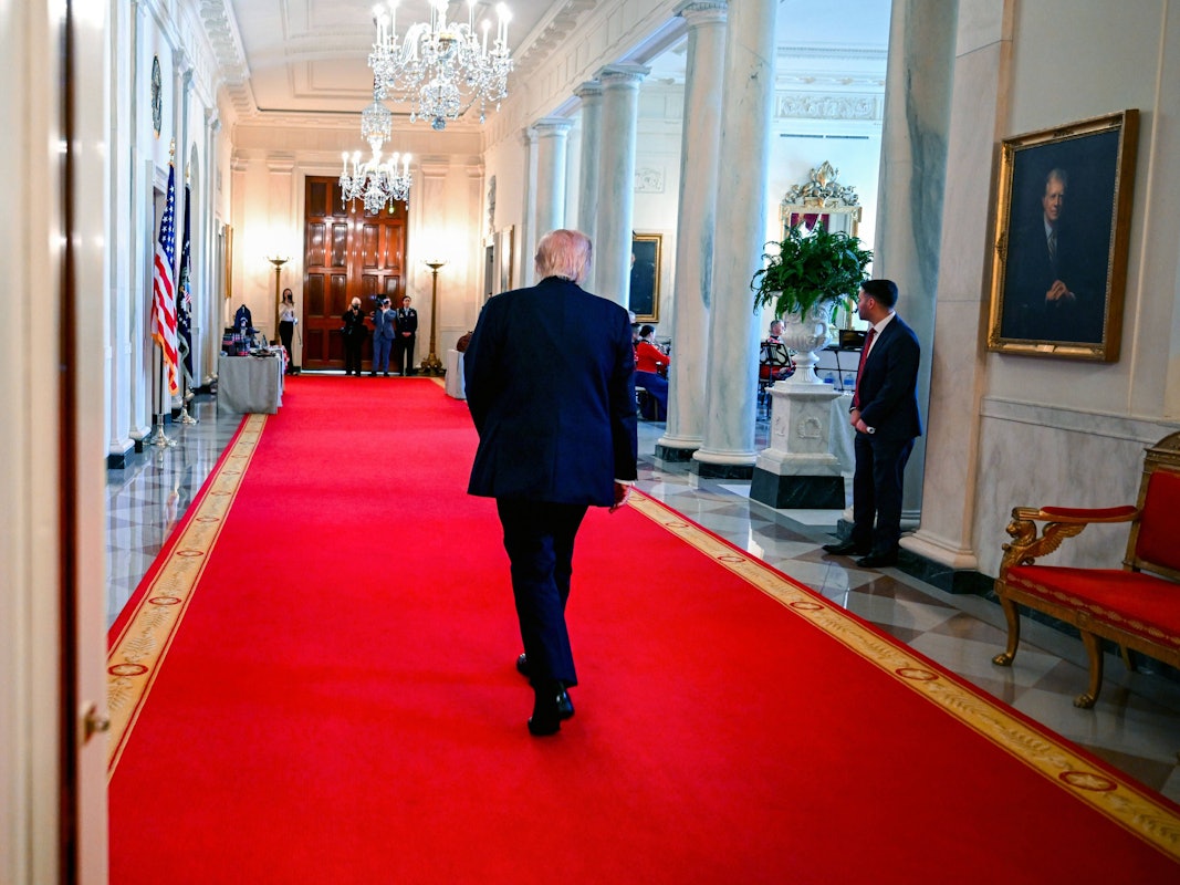 Sein Rückhalt in der Bevölkerung schwindet: US-Präsident Donald Trump, hier Anfang Mai im Weißen Haus.