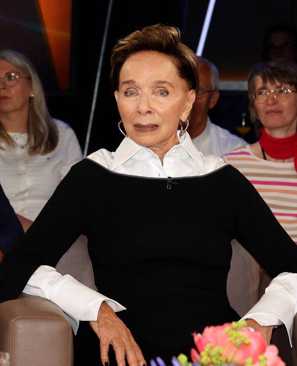Monika Peitsch bei der Aufzeichnung der „NDR Talk Show“ im NDR-Fernsehstudio Lokstedt.