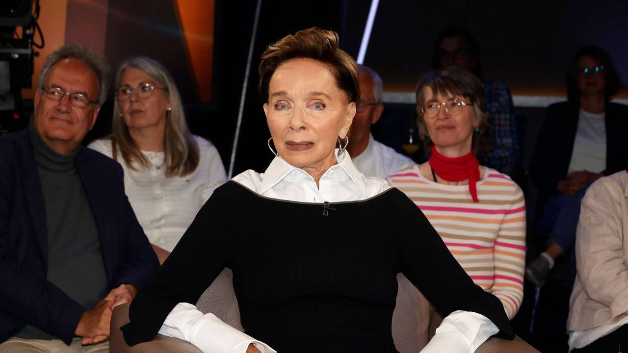 Monika Peitsch bei der Aufzeichnung der „NDR Talk Show“ im NDR-Fernsehstudio Lokstedt.