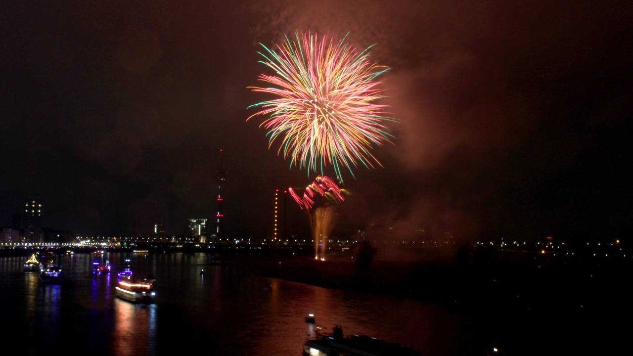 22. Japan-Tag Düsseldorf - Japanisches Feuerwerk