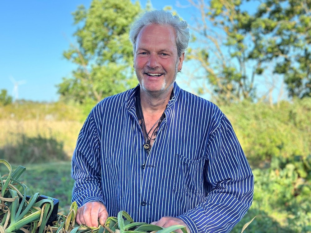 Landwirt Turner lebt als Selbstversorger auf einer schwedischen Insel. (Bild: RTL)