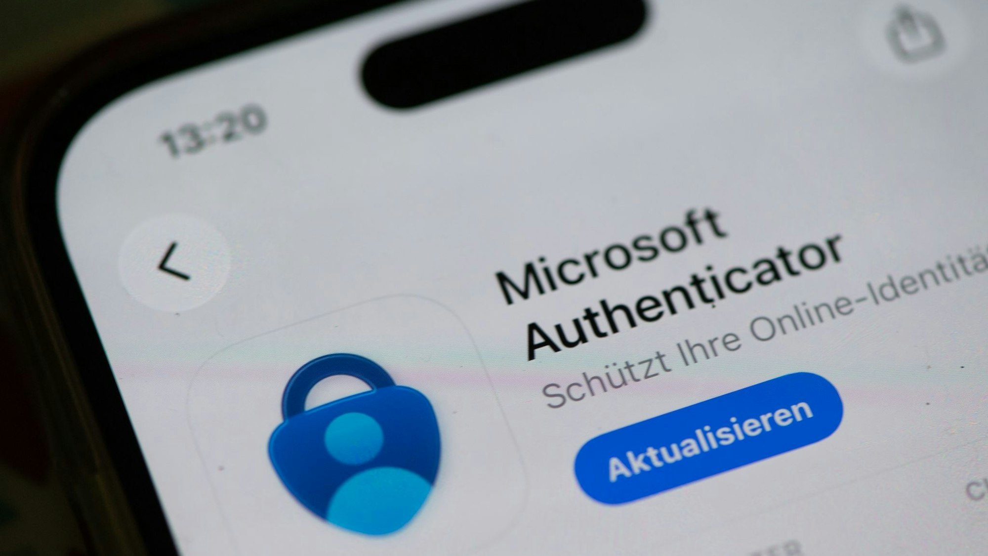 Die Microsoft Authenticator-App auf einem Smartphone