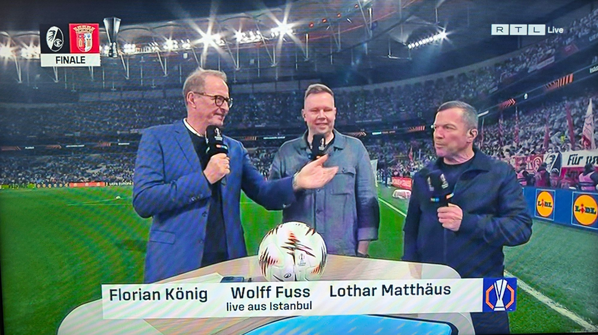 Das RTL-Trio beim Finale der Europa League.