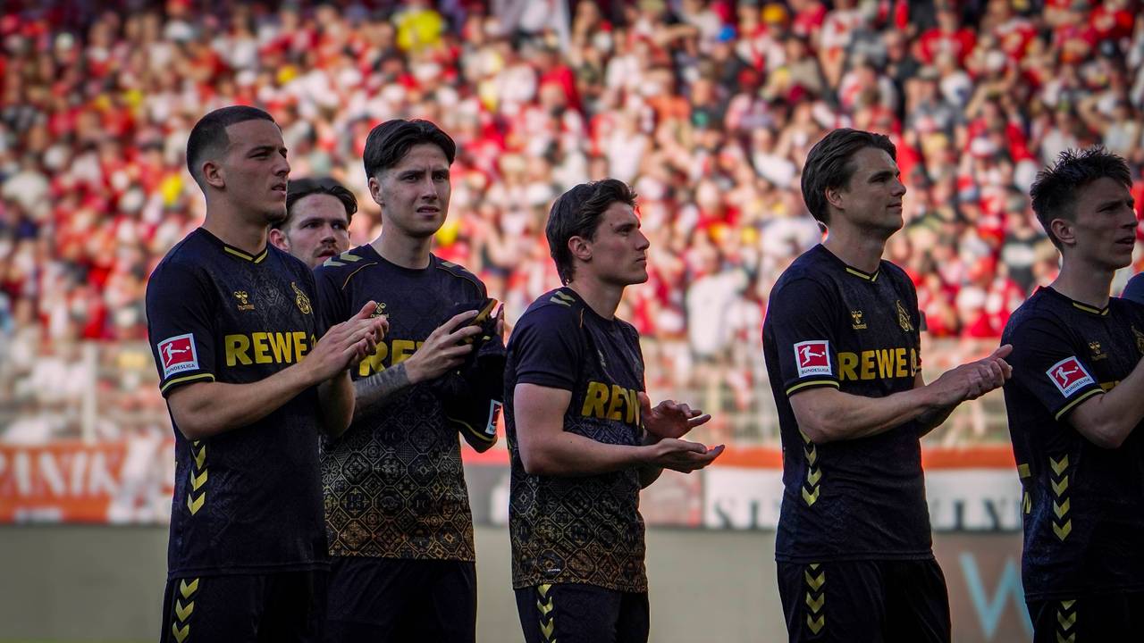 Die Spieler des 1. FC Köln nach dem Spiel gegen Union Berlin.