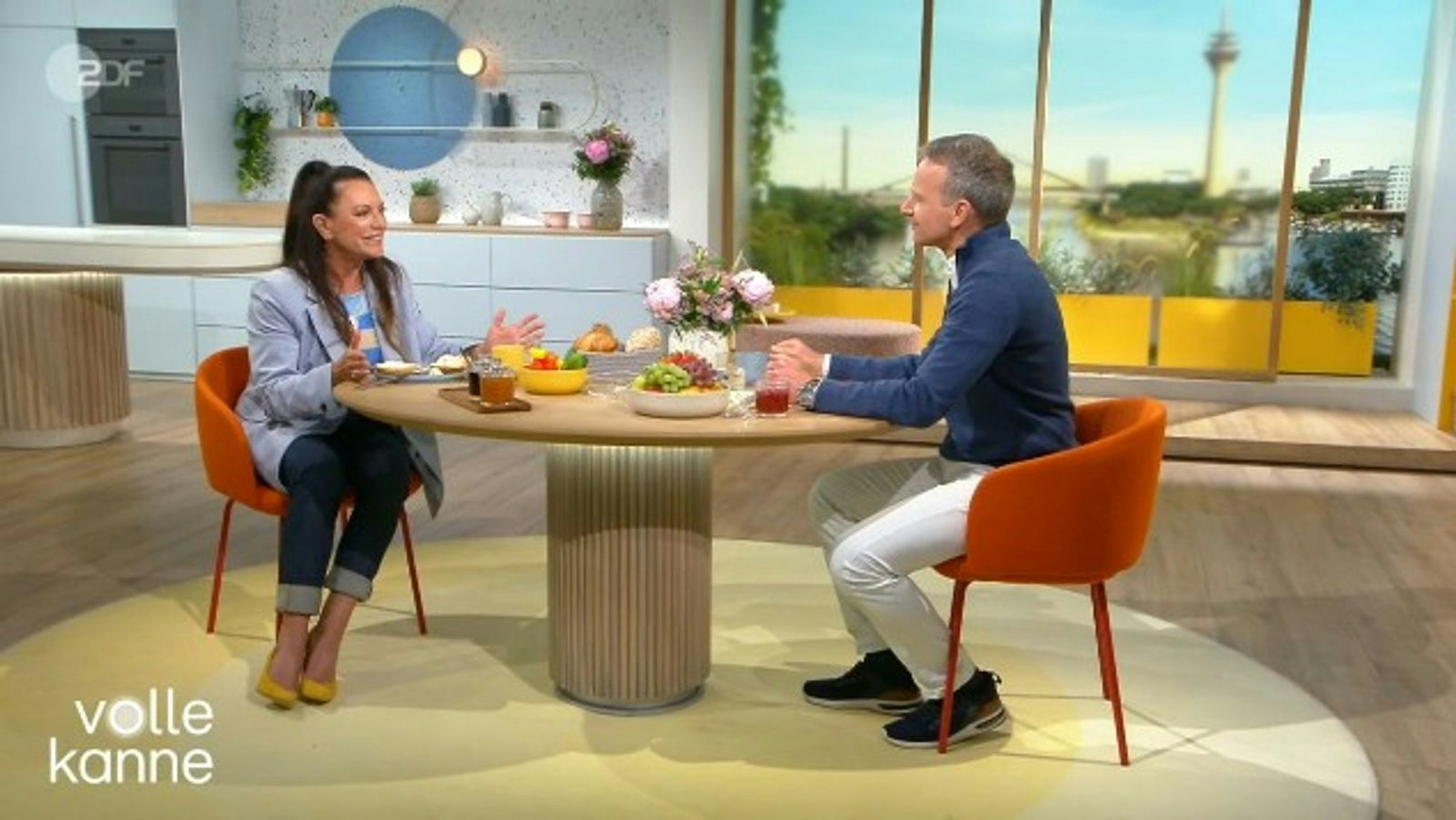 Schauspielerin Christine Neubauer hat bei „Volle Kanne“ im ZDF über ihre Hochzeit, Mallorca und „Let's Dance“ gesprochen. (Bild: ZDF)