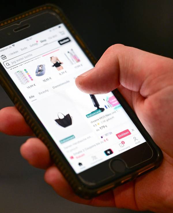 «TikTok-Shop» auf einem Smartphone