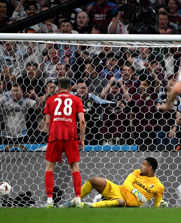 Noah Atubolu beim SC Freiburg chancenlos.