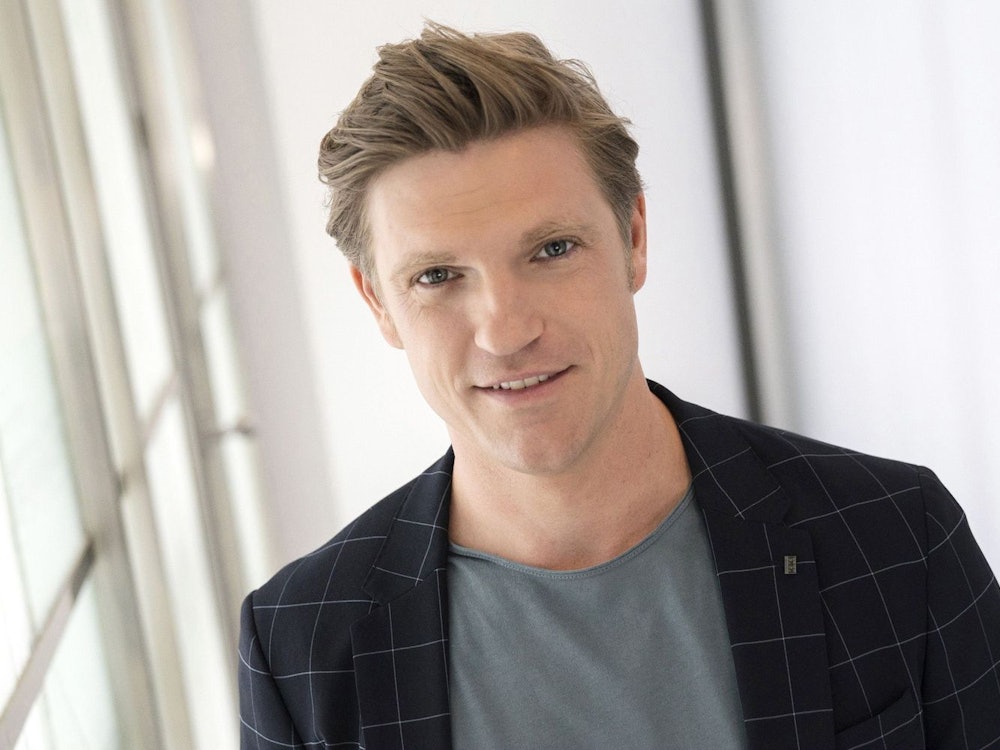 Thilo Jahn wird neuer Co-Moderator von „ttt - titel, thesen, temperamente“. (Bild: WDR / Annika Fußwinkel)