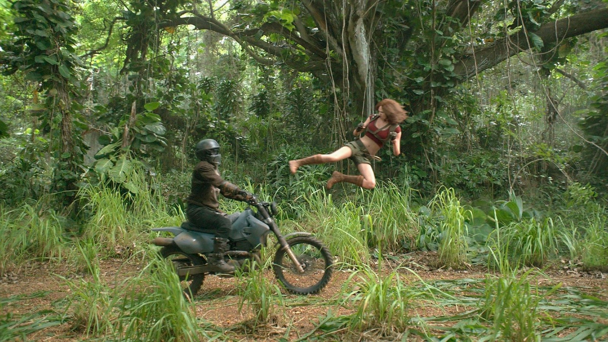 Aus Mauerblümchen Martha wird in Jumanji eine kampferprobte Amazone (Karen Gillan). (Bild: RTL / 2017 Columbia Pictures Industries, Inc.)