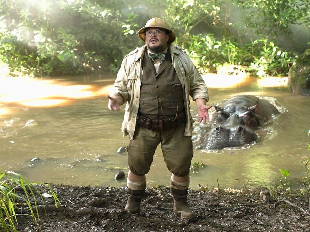 Die Sache mit dem Riesennilpferd im Hintergrund ist für Bethany nicht ganz so schlimm wie die Tatsache, dass sie im Körper eines übergewichtigen alten Mannes (Jack Black) steckt. (Bild: RTL / 2017 Columbia Pictures Industries, Inc.)