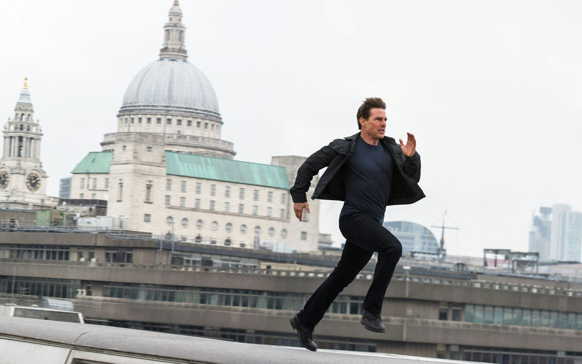 Derweil es um Regisseur Brian De Palma ruhiger geworden ist, rennt Tom Cruise weiter - und weiter und weiter. So wie hier in „Fallout“, dem sechsten Teil der „Mission: Impossible“-Reihe. (Bild: ProSieben / 2018 Paramount Pictures / Chiabella James)