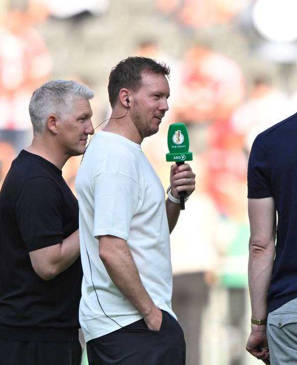 Julian Nagelsmann im Interview bei Alexander Schlüter und Bastian Schweinsteiger.